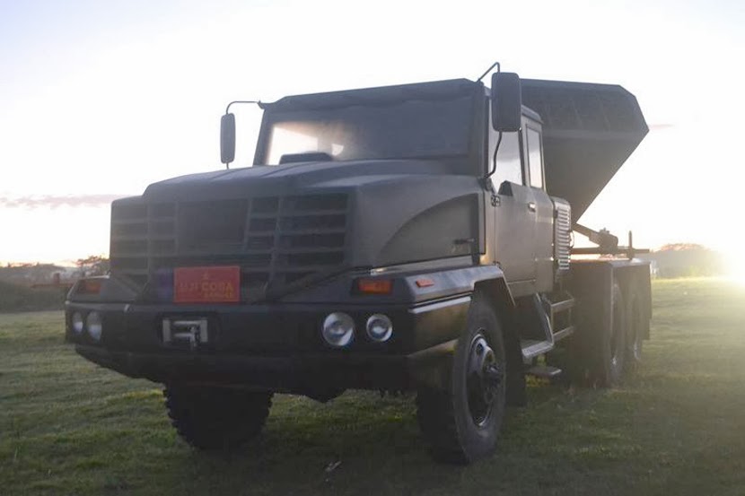 Taktis (Rantis) 5 ton 6x6 Peluncur Roket Taktis (Rantis) 5 ton 6x6 Peluncur Roket
